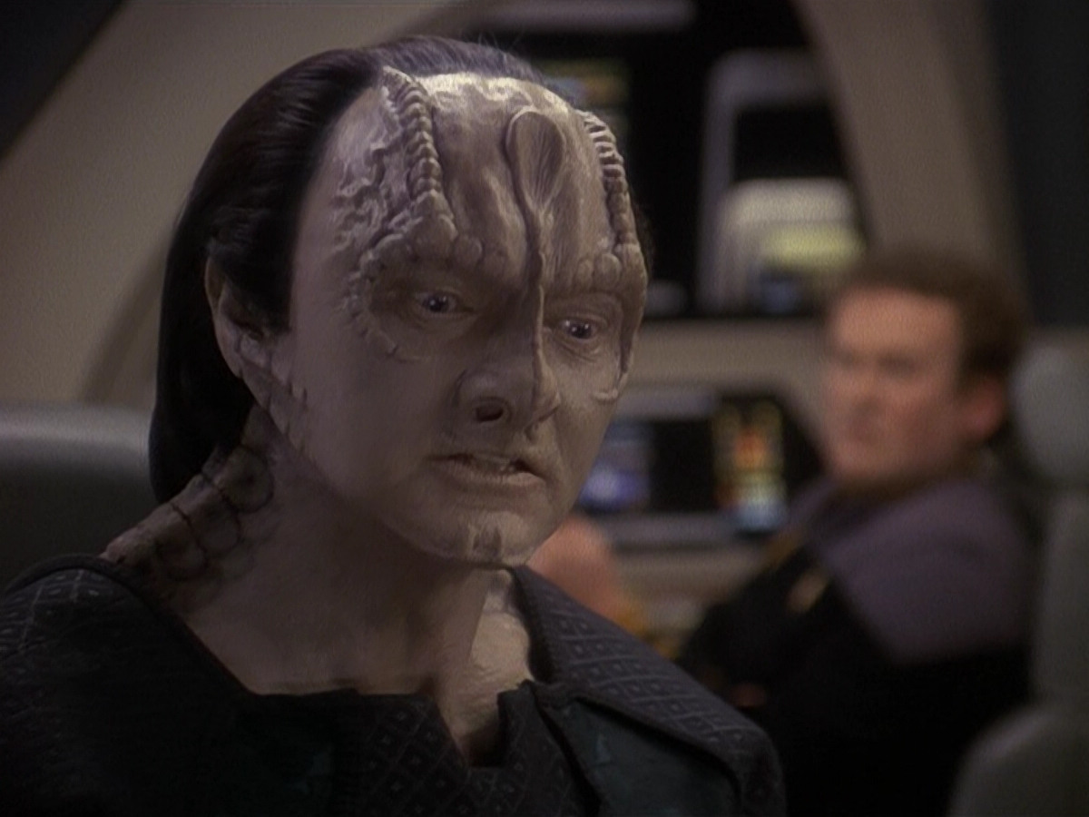 extant_StarTrek_DS9_5x24-EmpokNor_00627.jpg