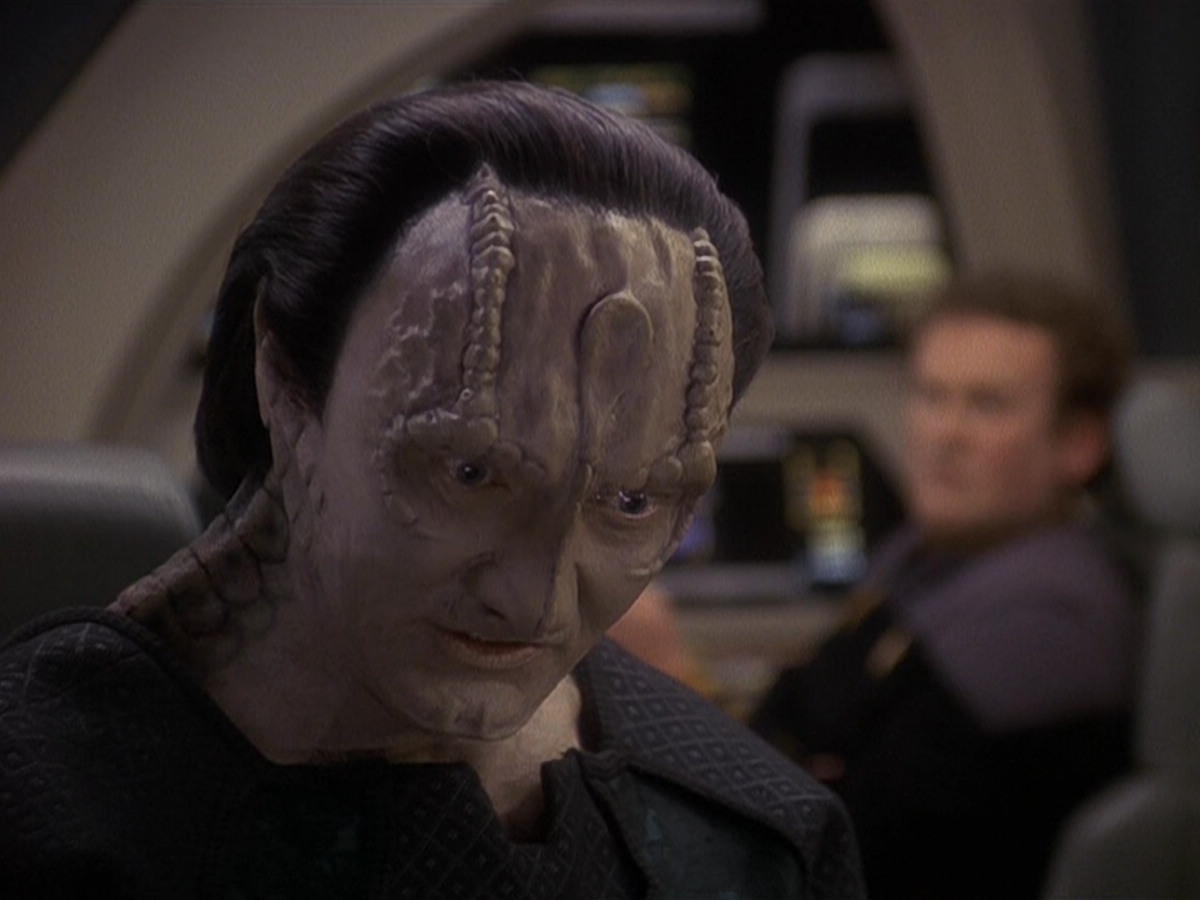 extant_StarTrek_DS9_5x24-EmpokNor_00629.jpg