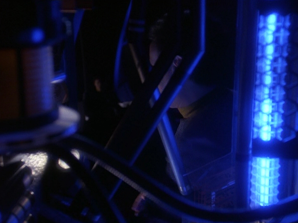 extant_StarTrek_DS9_5x24-EmpokNor_01226.jpg