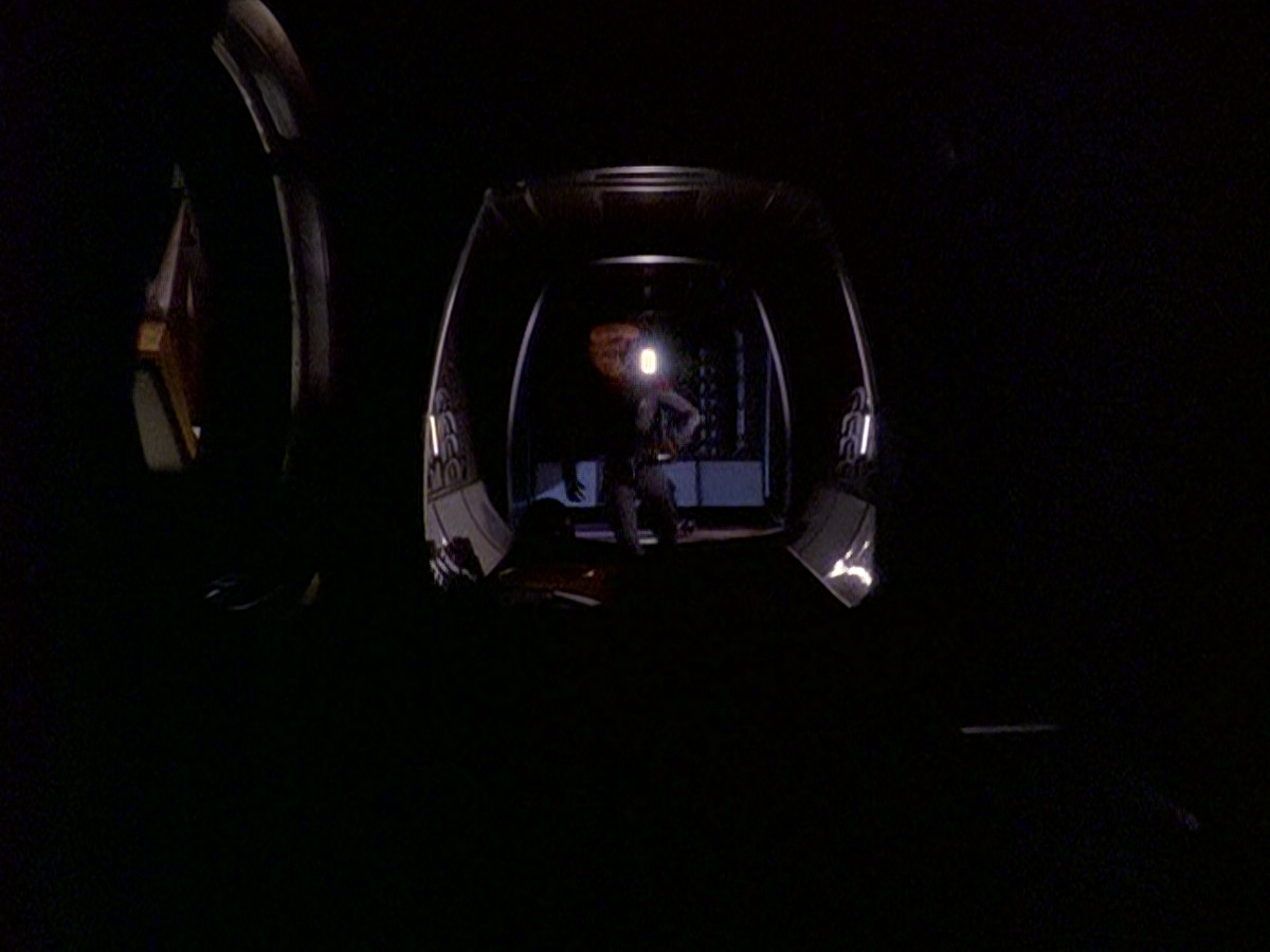 extant_StarTrek_DS9_5x24-EmpokNor_01234.jpg