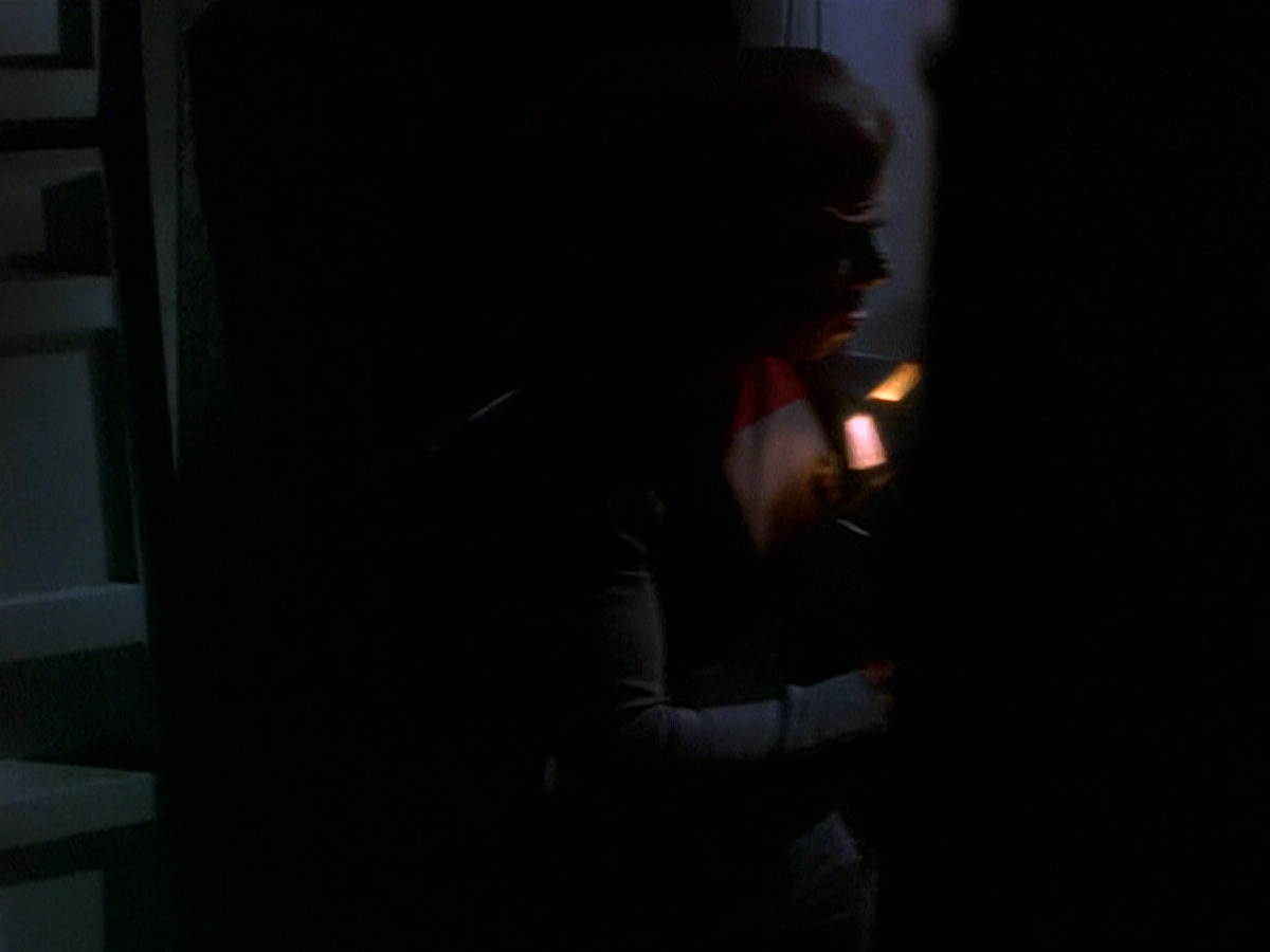 extant_StarTrek_DS9_5x24-EmpokNor_01487.jpg