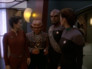 extant_StarTrek_DS9_5x24-EmpokNor_00022.jpg