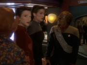 extant_StarTrek_DS9_5x24-EmpokNor_00037.jpg