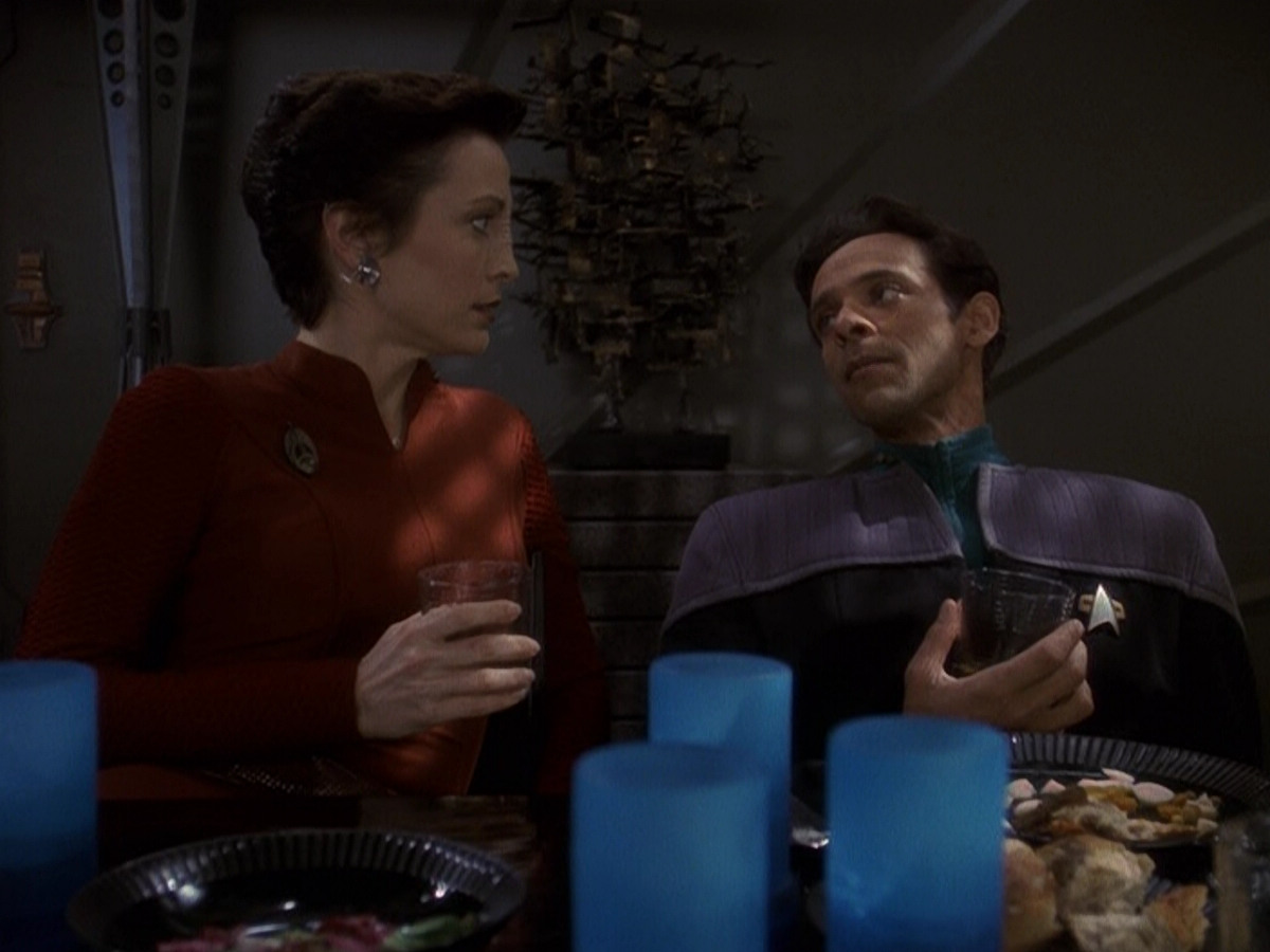 extant_StarTrek_DS9_5x25-InTheCards_00050.jpg