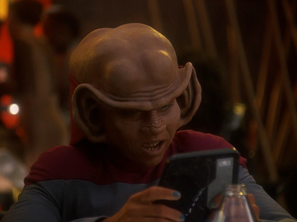 extant_StarTrek_DS9_5x25-InTheCards_00327.jpg