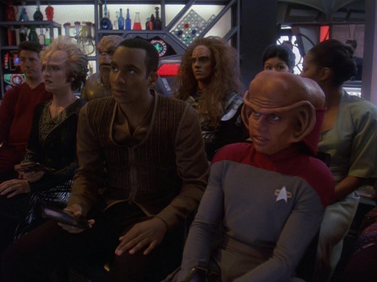 extant_StarTrek_DS9_5x25-InTheCards_01080.jpg