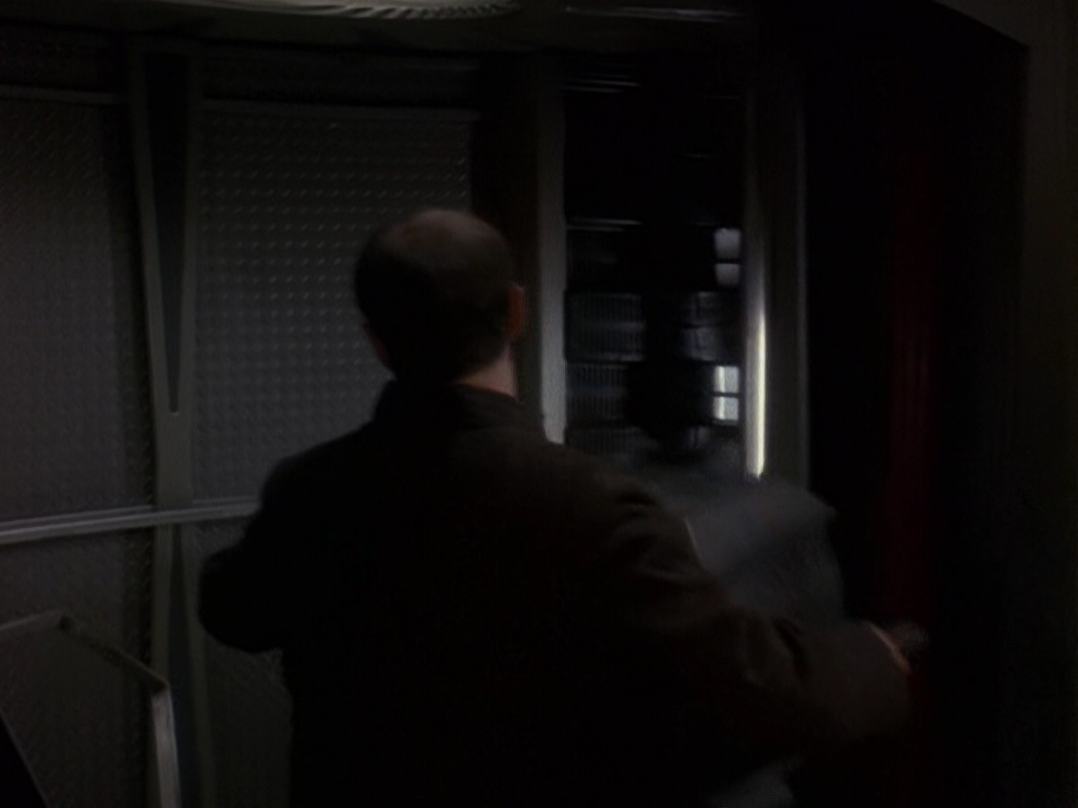extant_StarTrek_DS9_5x25-InTheCards_01267.jpg