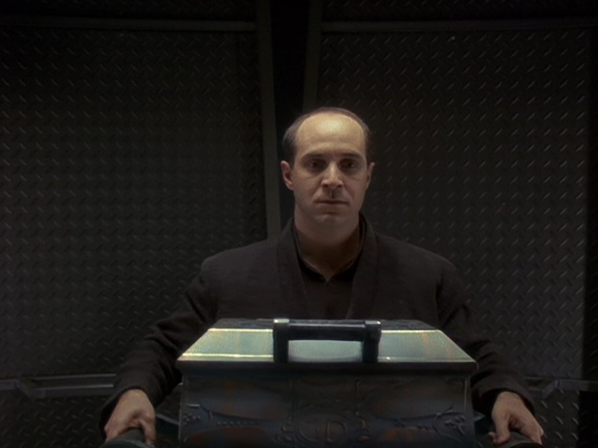 extant_StarTrek_DS9_5x25-InTheCards_01271.jpg