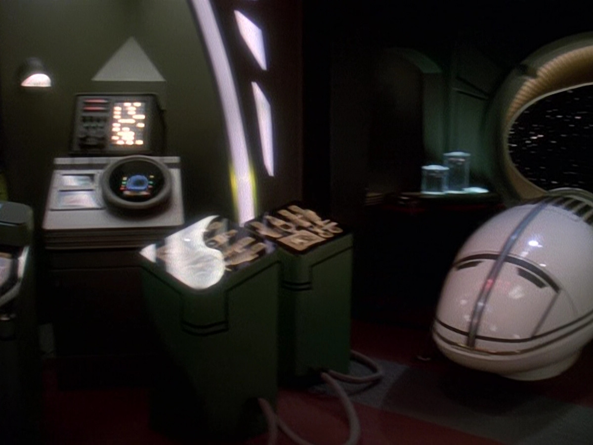 extant_StarTrek_DS9_5x25-InTheCards_01430.jpg