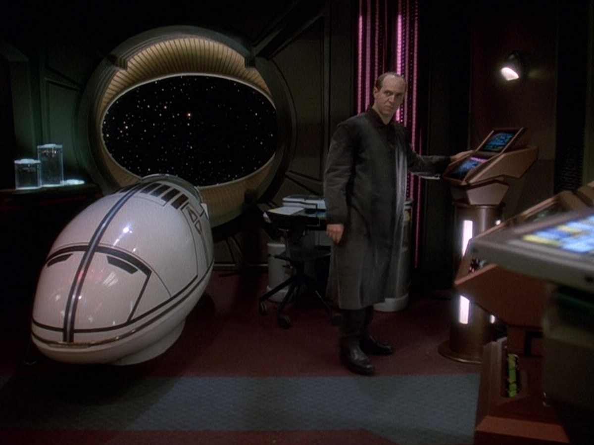 extant_StarTrek_DS9_5x25-InTheCards_01444.jpg