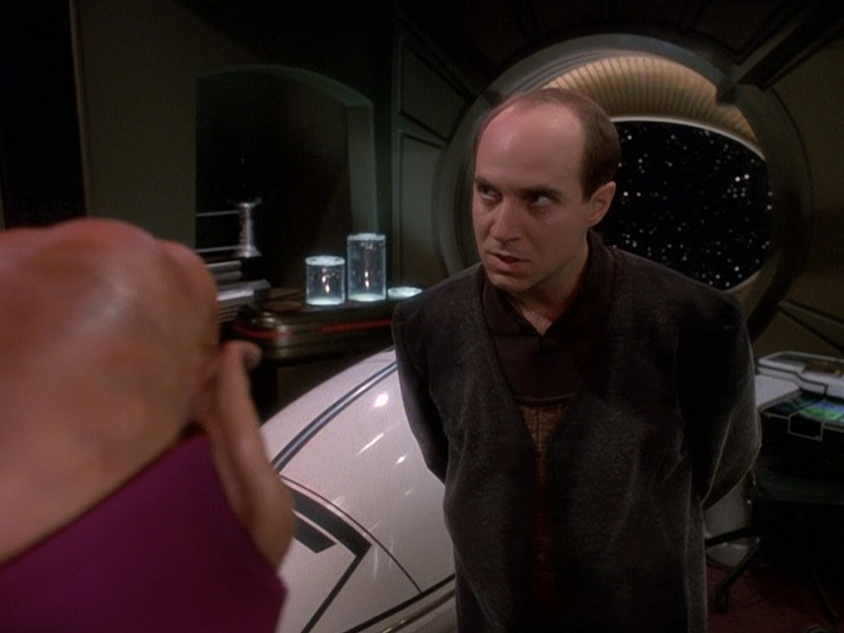 extant_StarTrek_DS9_5x25-InTheCards_01564.jpg
