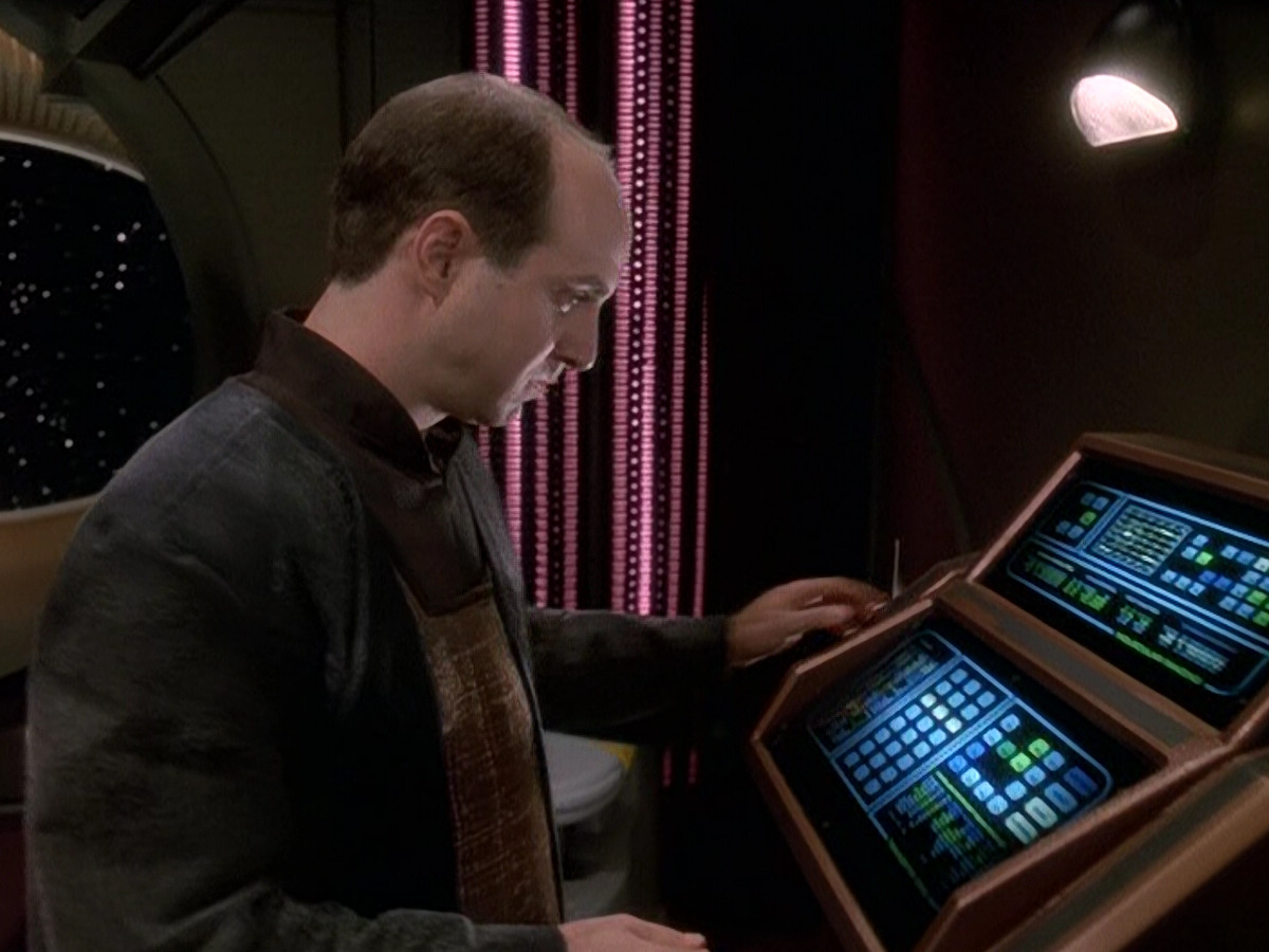 extant_StarTrek_DS9_5x25-InTheCards_01597.jpg