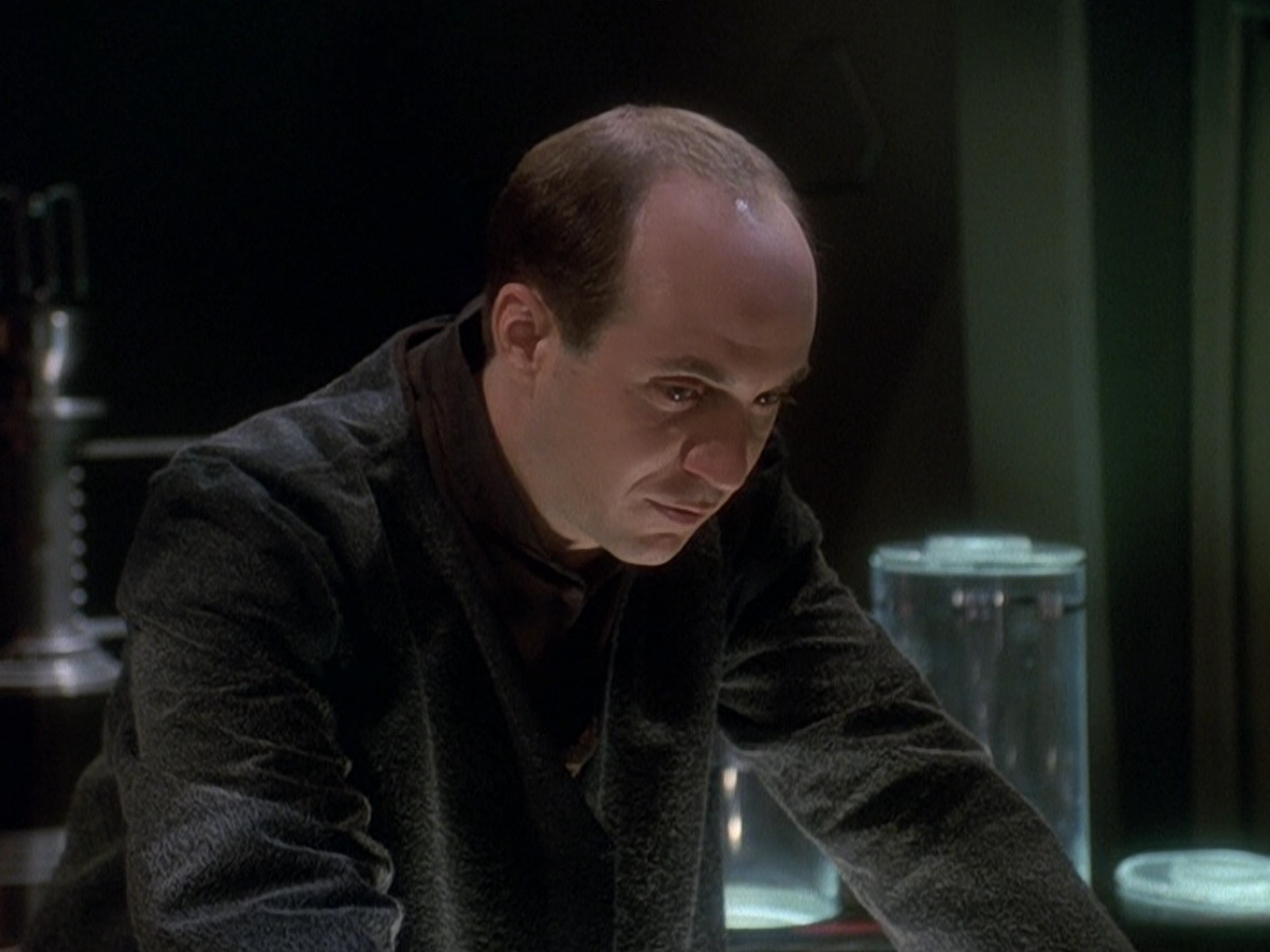 extant_StarTrek_DS9_5x25-InTheCards_01800.jpg