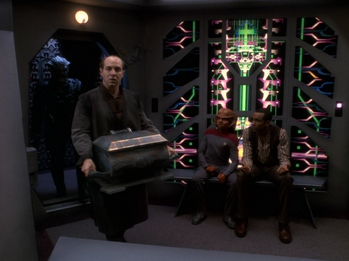 extant_StarTrek_DS9_5x25-InTheCards_03402.jpg