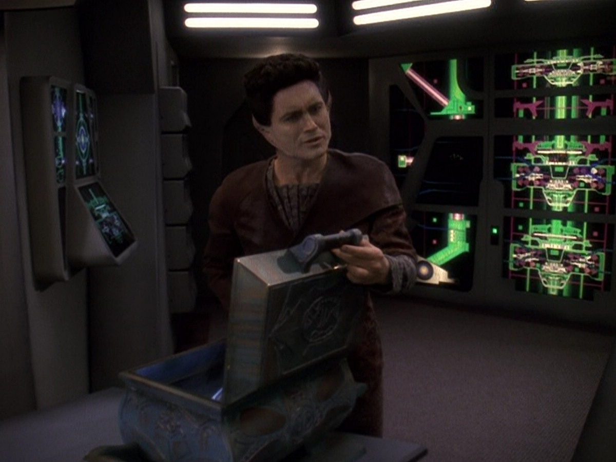 extant_StarTrek_DS9_5x25-InTheCards_03451.jpg