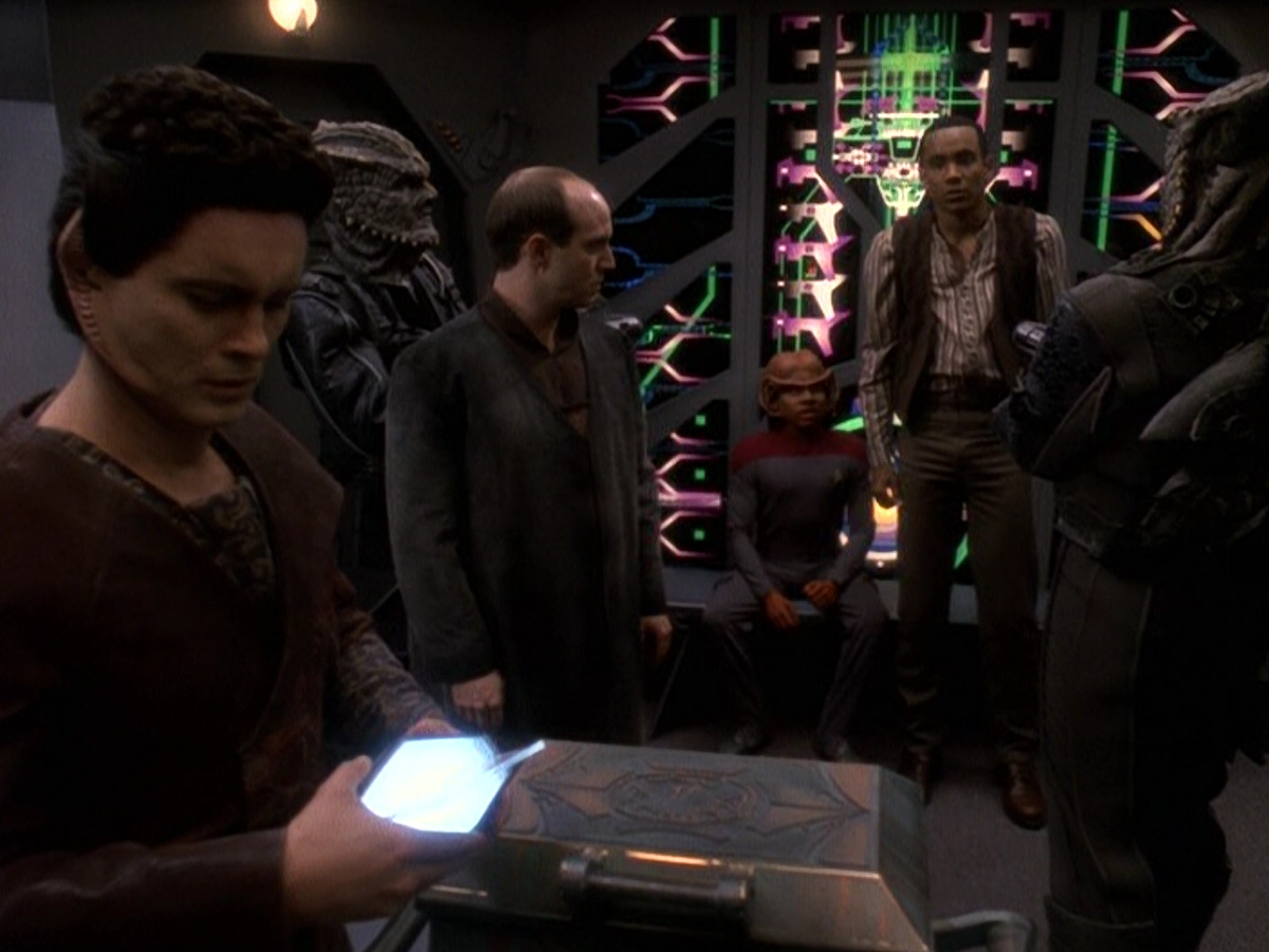 extant_StarTrek_DS9_5x25-InTheCards_03467.jpg