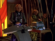 extant_StarTrek_DS9_5x25-InTheCards_01087.jpg