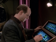 extant_StarTrek_DS9_5x25-InTheCards_01606.jpg