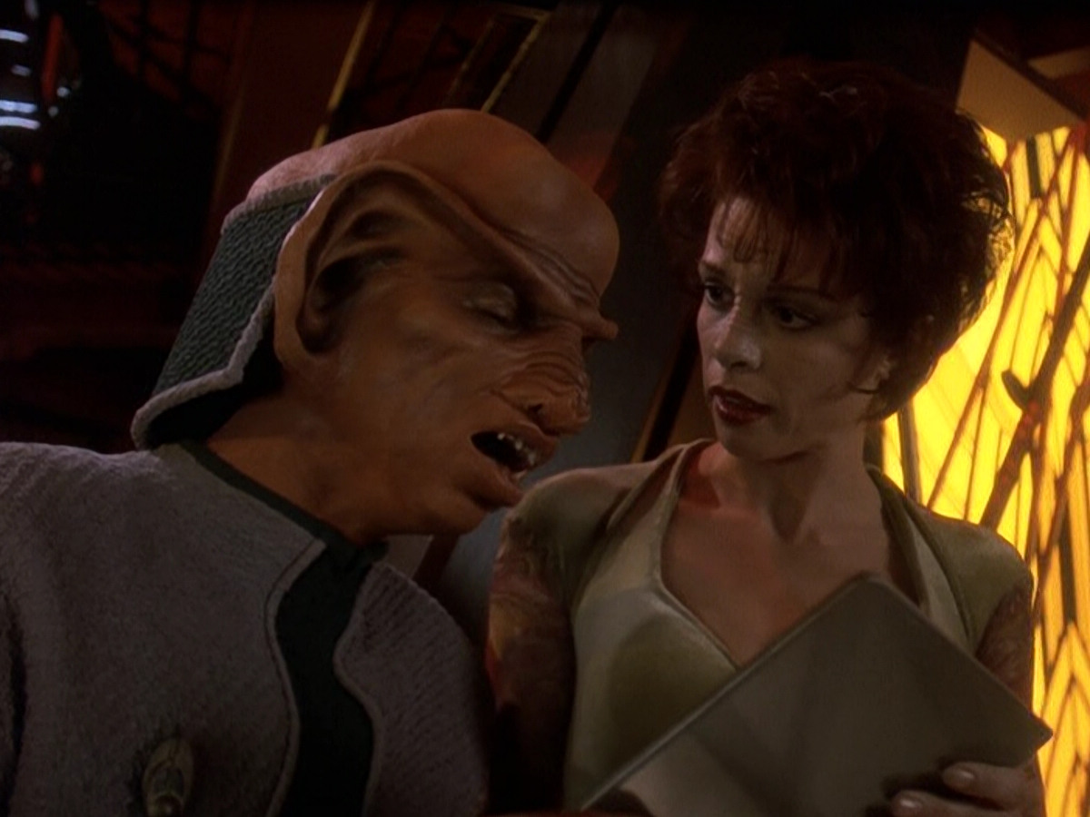 extant_StarTrek_DS9_5x26-CallToArms_00008.jpg