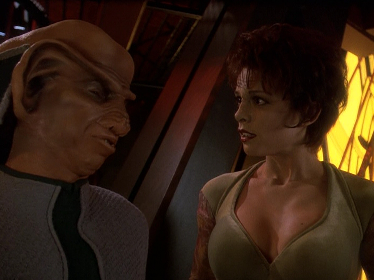 extant_StarTrek_DS9_5x26-CallToArms_00066.jpg