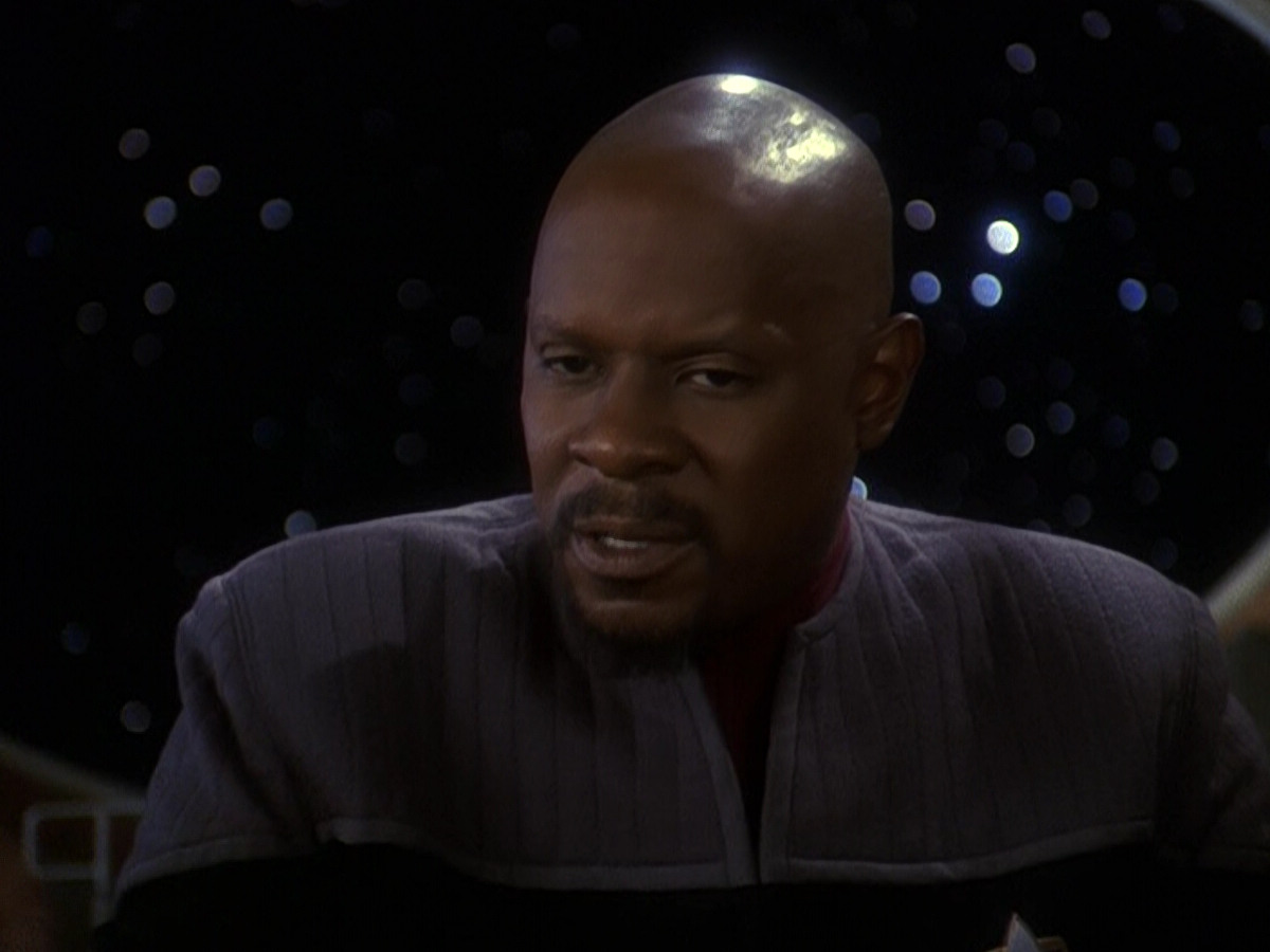 extant_StarTrek_DS9_5x26-CallToArms_00500.jpg