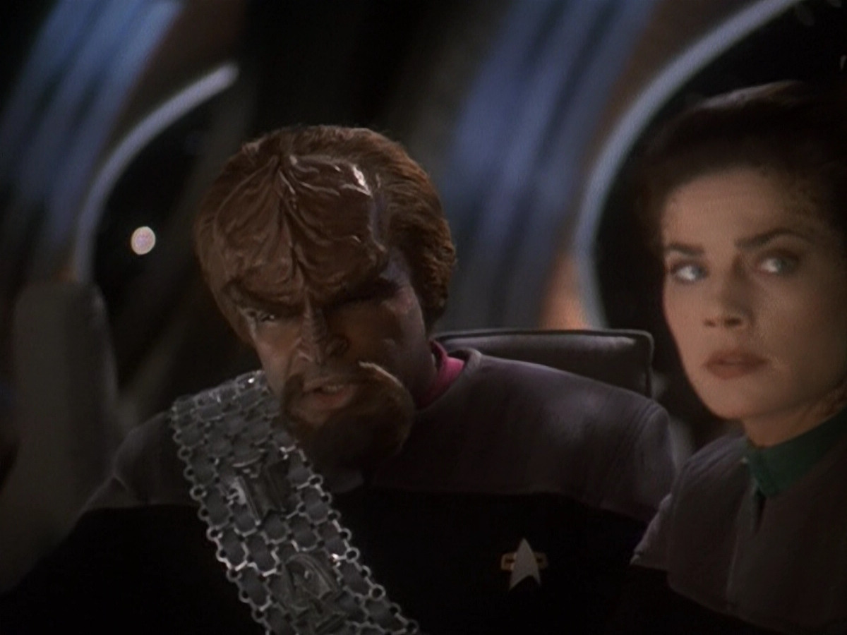 extant_StarTrek_DS9_5x26-CallToArms_00790.jpg