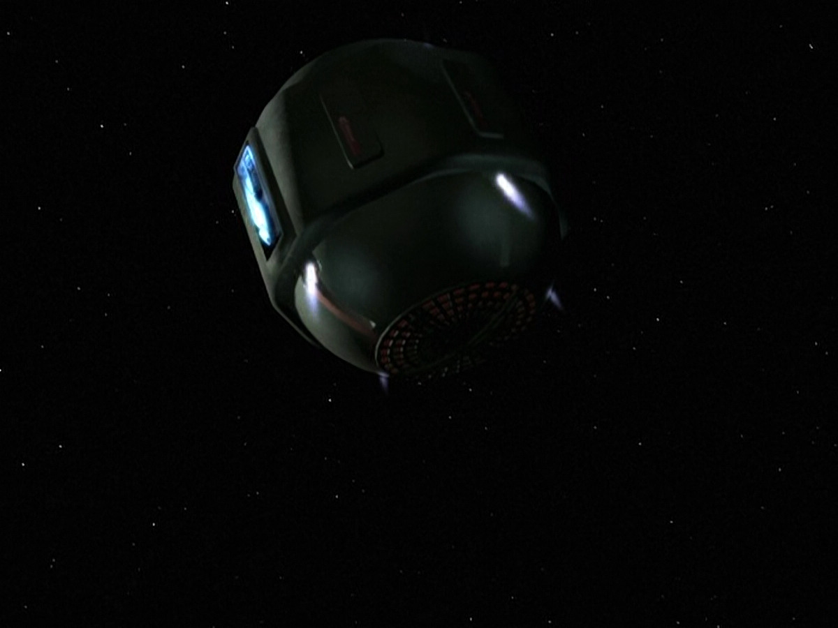 extant_StarTrek_DS9_5x26-CallToArms_01274.jpg