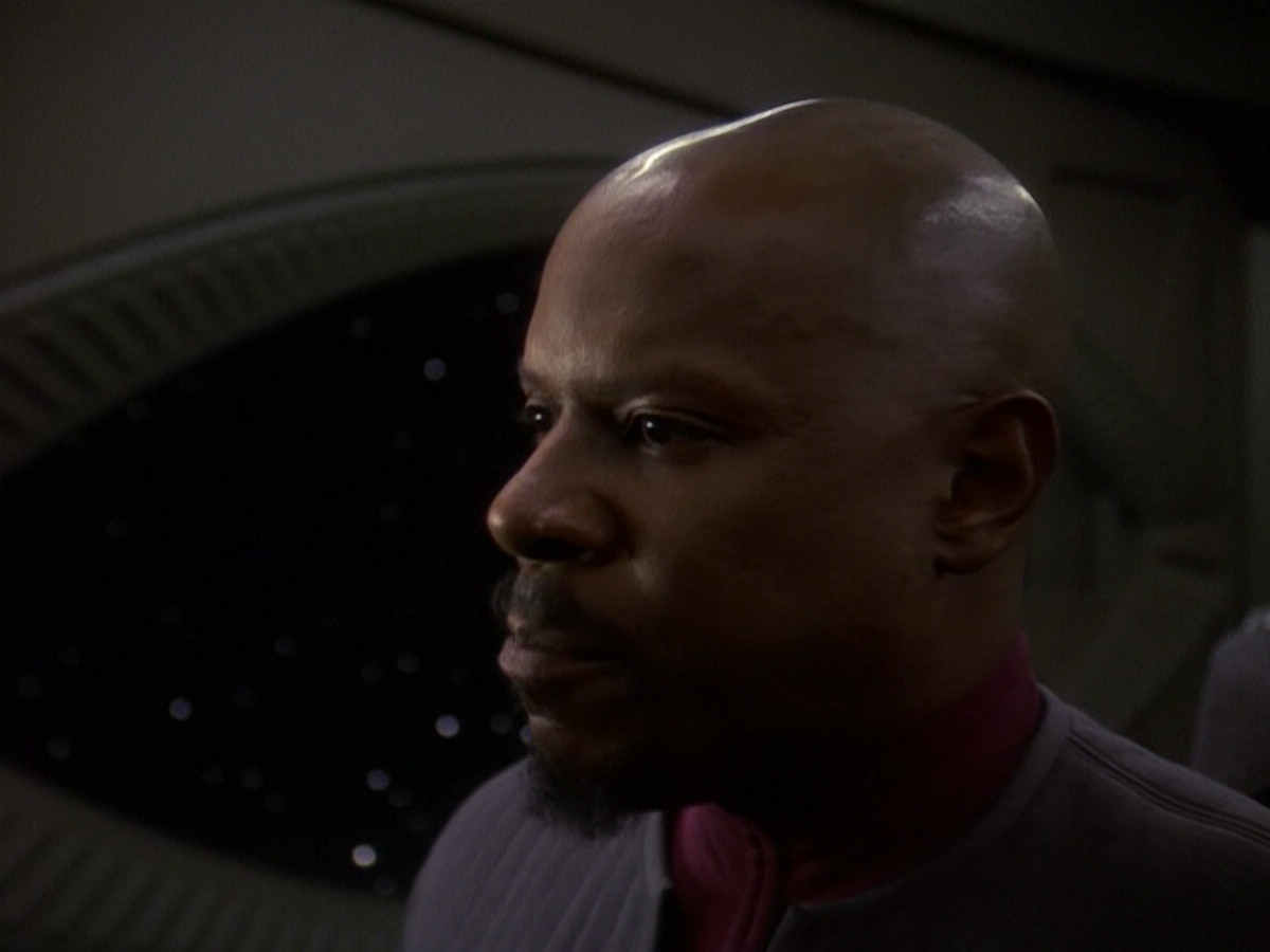 extant_StarTrek_DS9_5x26-CallToArms_01638.jpg