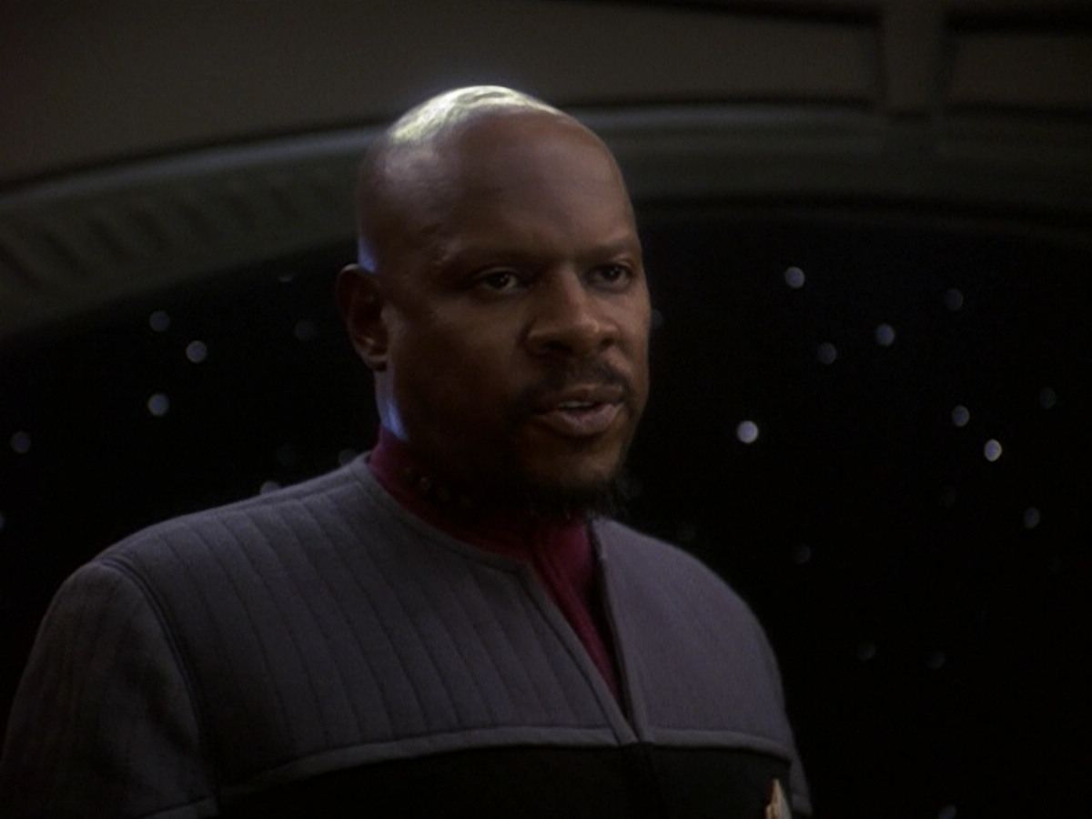 extant_StarTrek_DS9_5x26-CallToArms_01754.jpg
