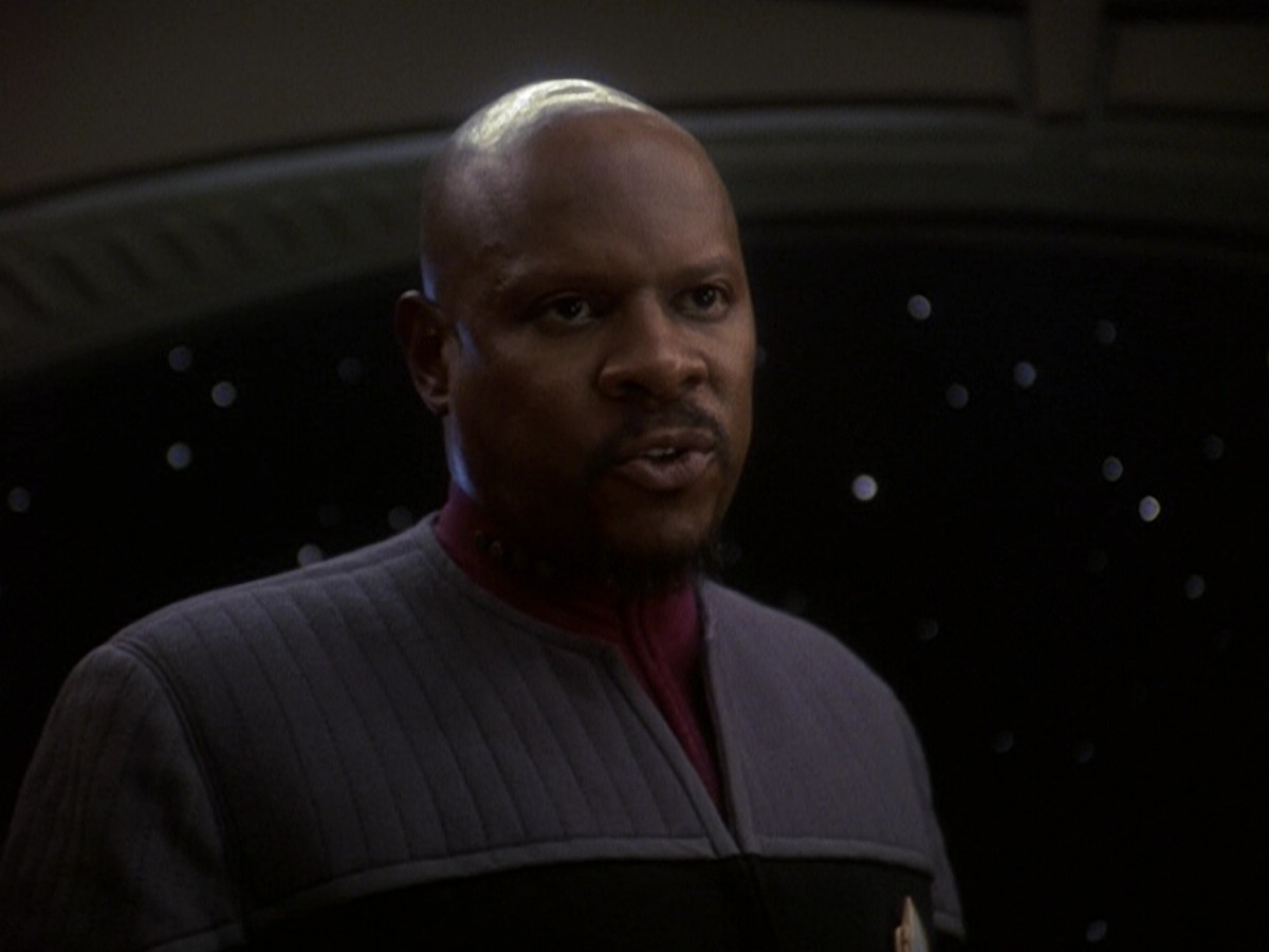 extant_StarTrek_DS9_5x26-CallToArms_01756.jpg