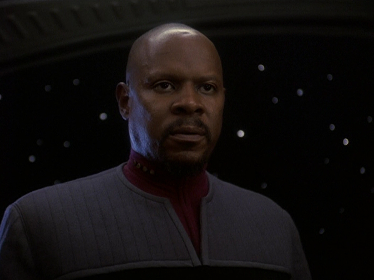 extant_StarTrek_DS9_5x26-CallToArms_01780.jpg