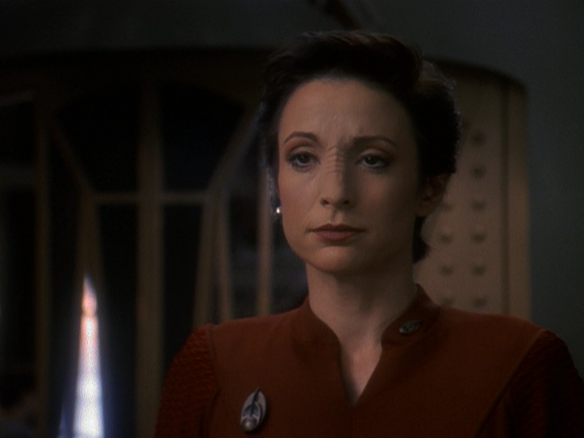 extant_StarTrek_DS9_5x26-CallToArms_01786.jpg