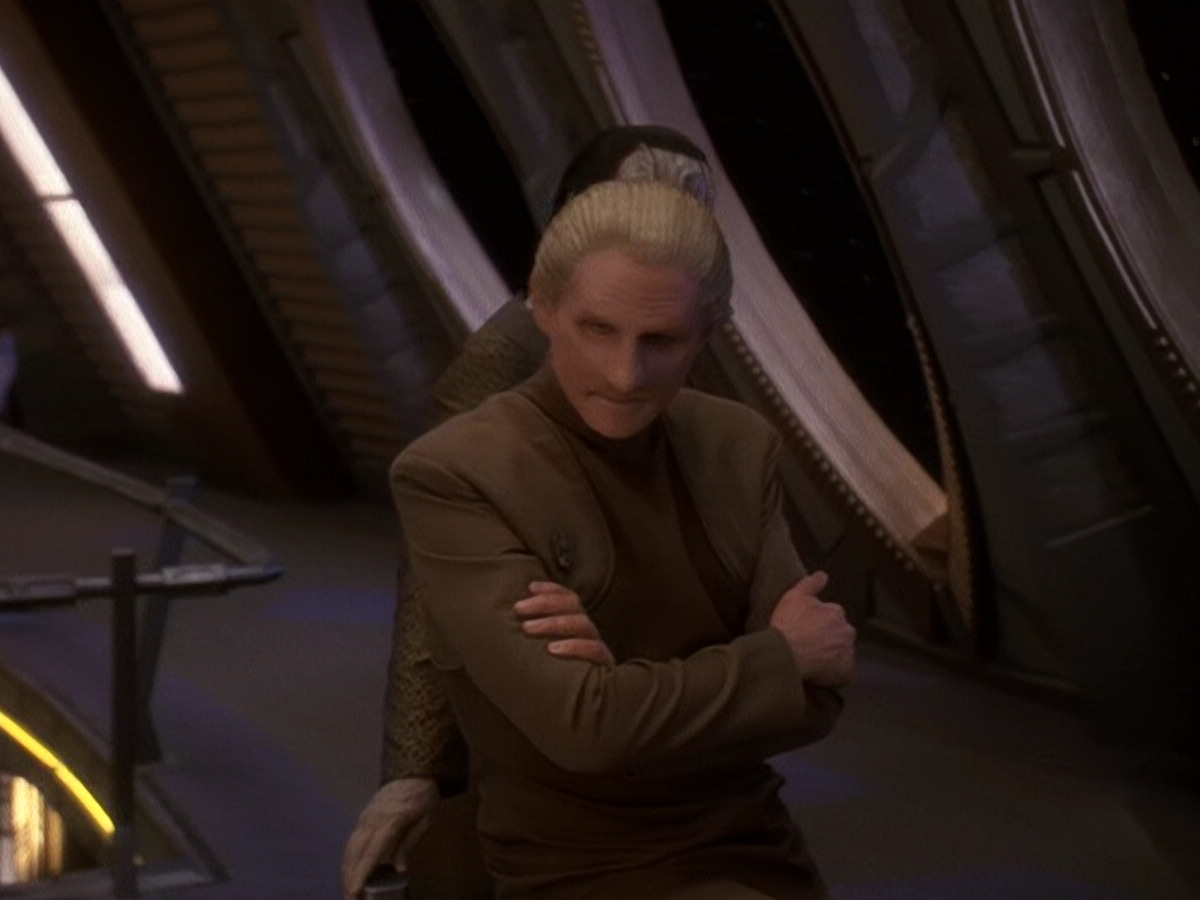 extant_StarTrek_DS9_5x26-CallToArms_02380.jpg