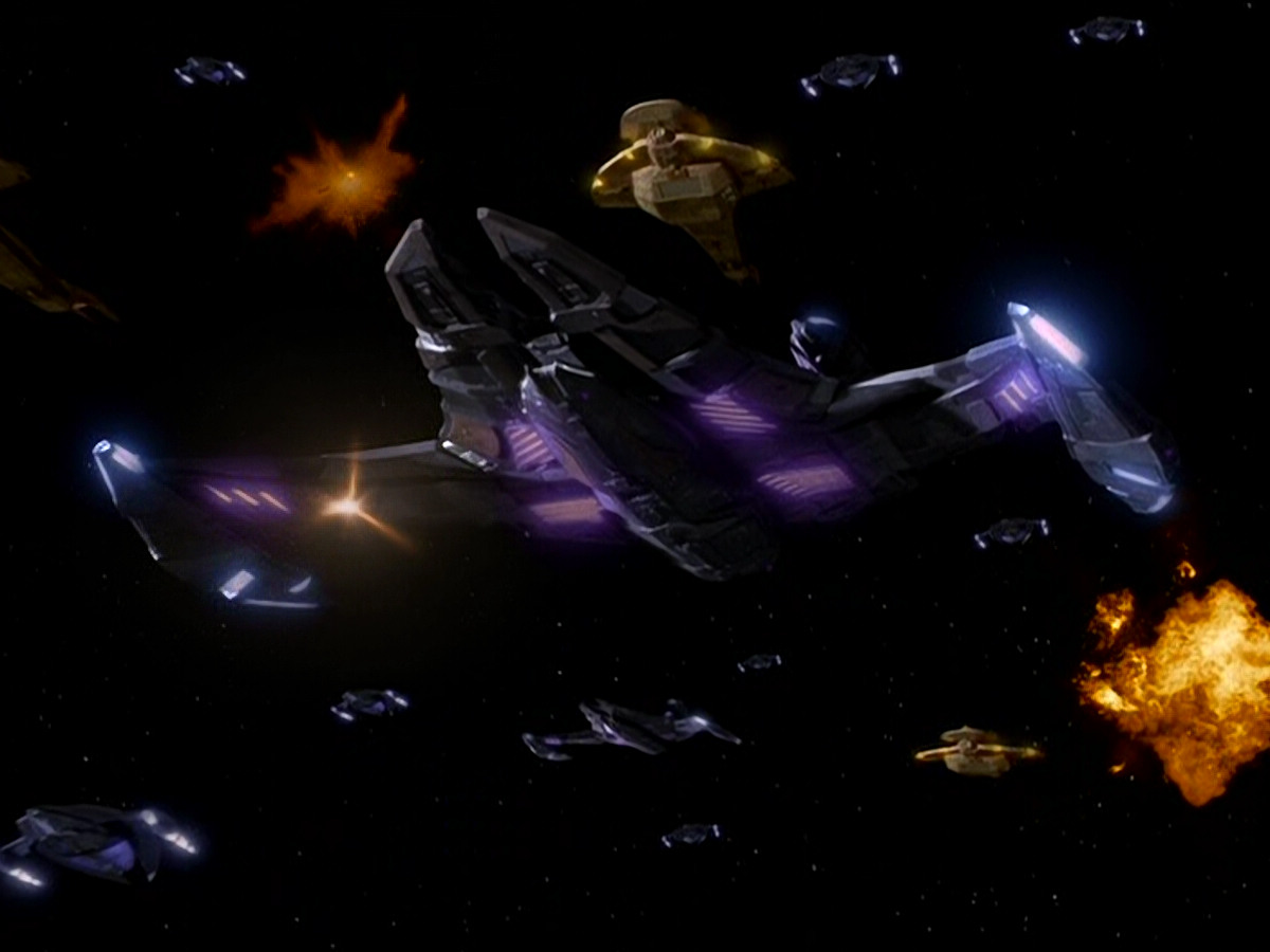 extant_StarTrek_DS9_5x26-CallToArms_02704.jpg