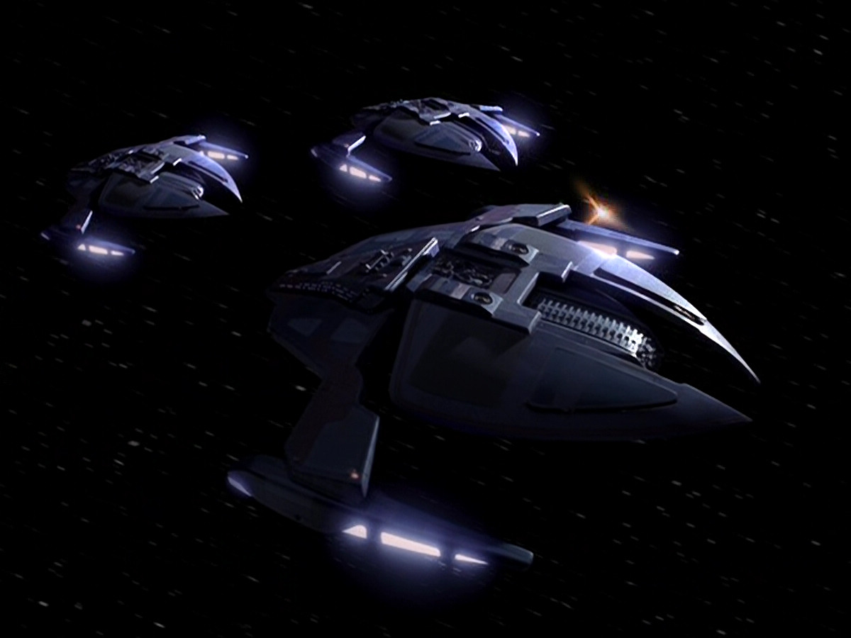 extant_StarTrek_DS9_5x26-CallToArms_02736.jpg