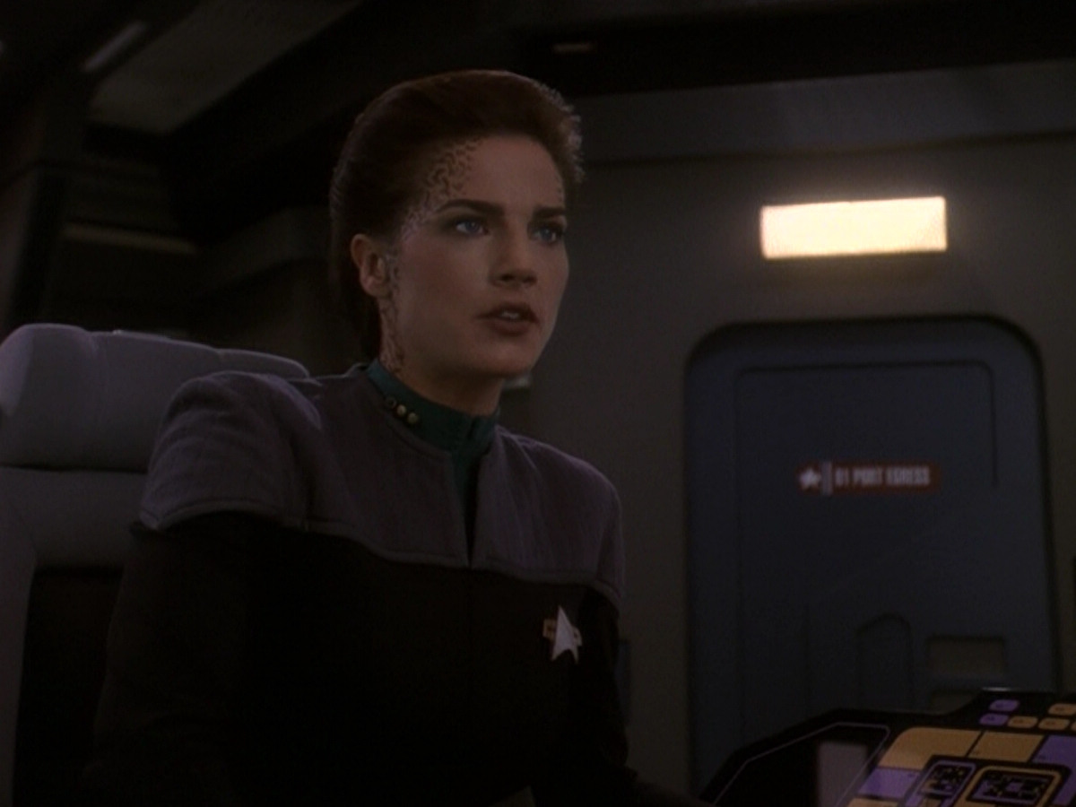 extant_StarTrek_DS9_5x26-CallToArms_02801.jpg
