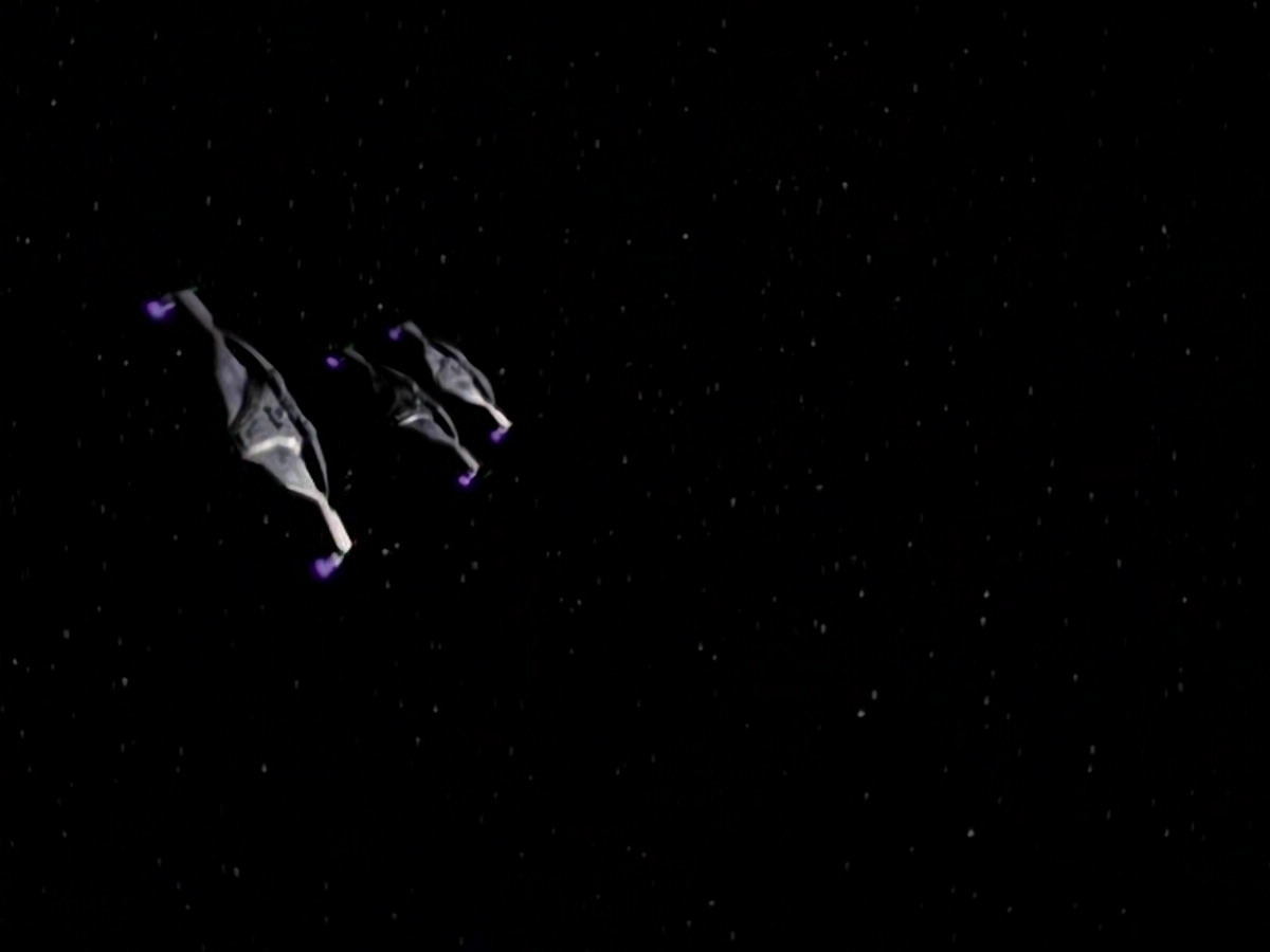 extant_StarTrek_DS9_5x26-CallToArms_02804.jpg