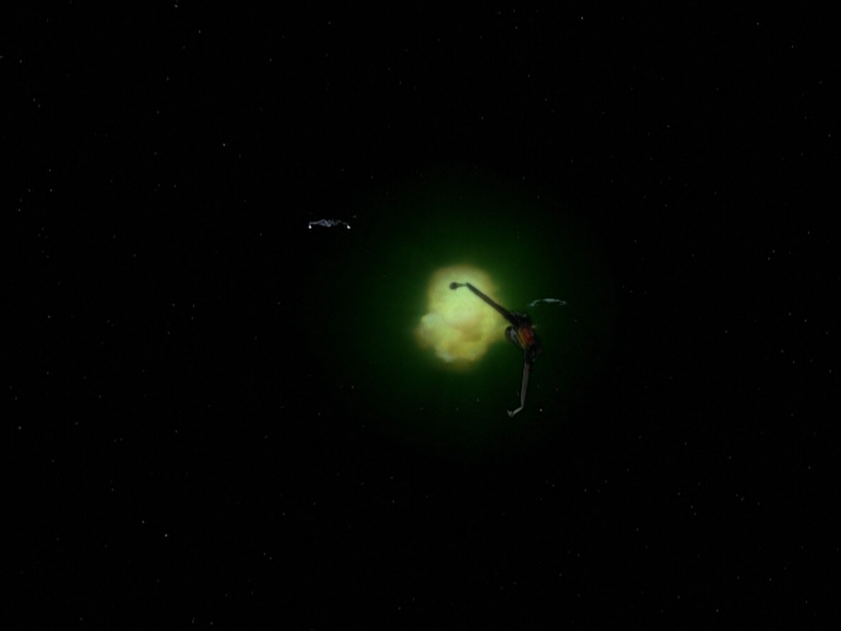 extant_StarTrek_DS9_5x26-CallToArms_02839.jpg