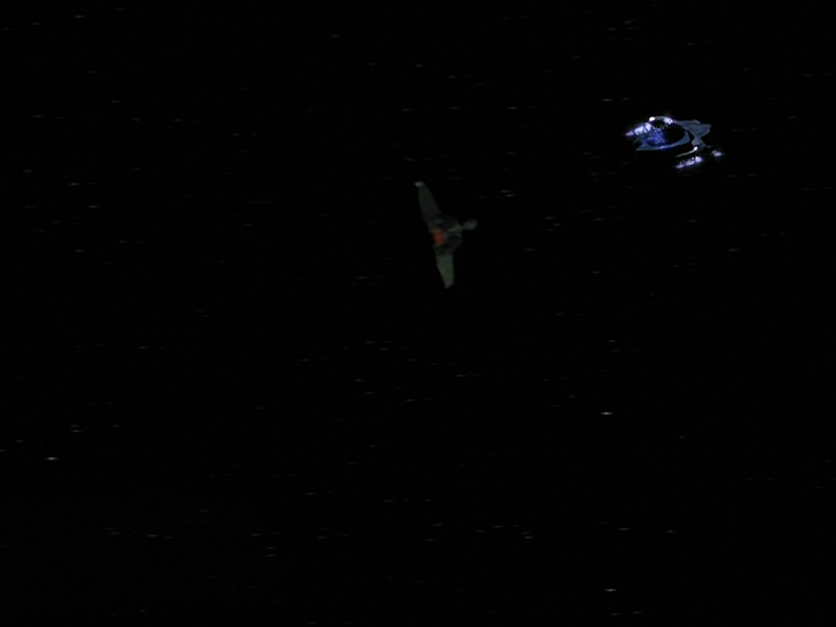 extant_StarTrek_DS9_5x26-CallToArms_02844.jpg