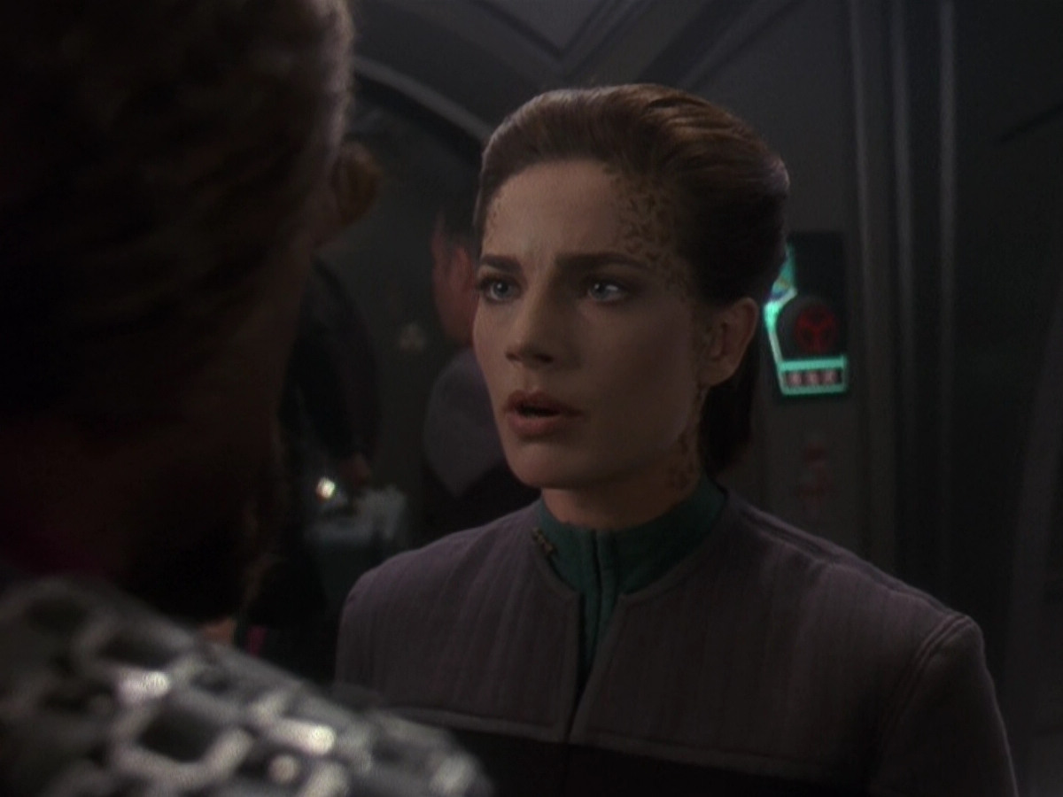 extant_StarTrek_DS9_5x26-CallToArms_03054.jpg