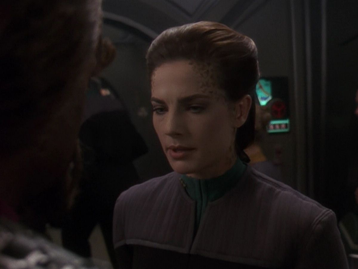 extant_StarTrek_DS9_5x26-CallToArms_03064.jpg