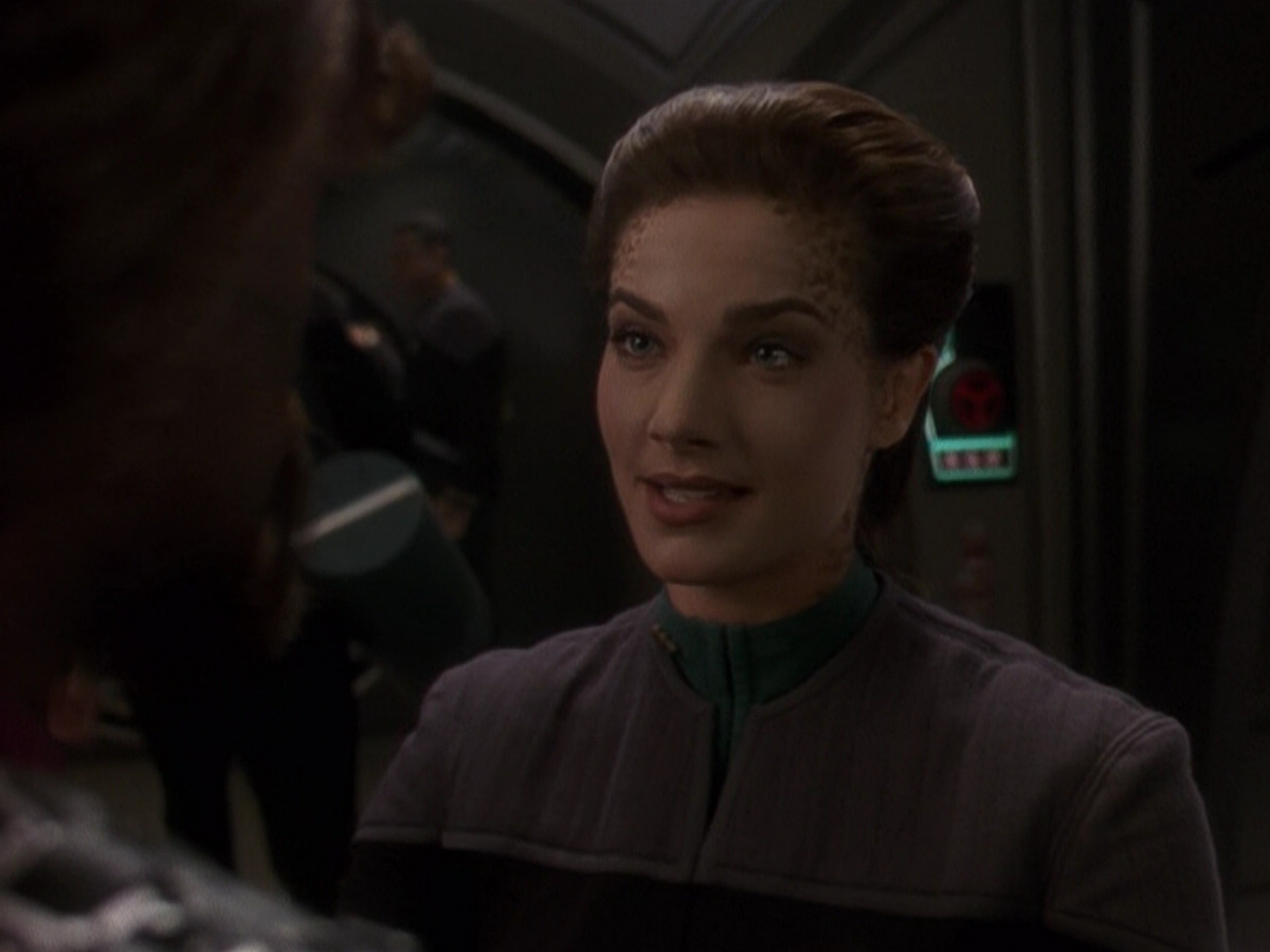 extant_StarTrek_DS9_5x26-CallToArms_03097.jpg
