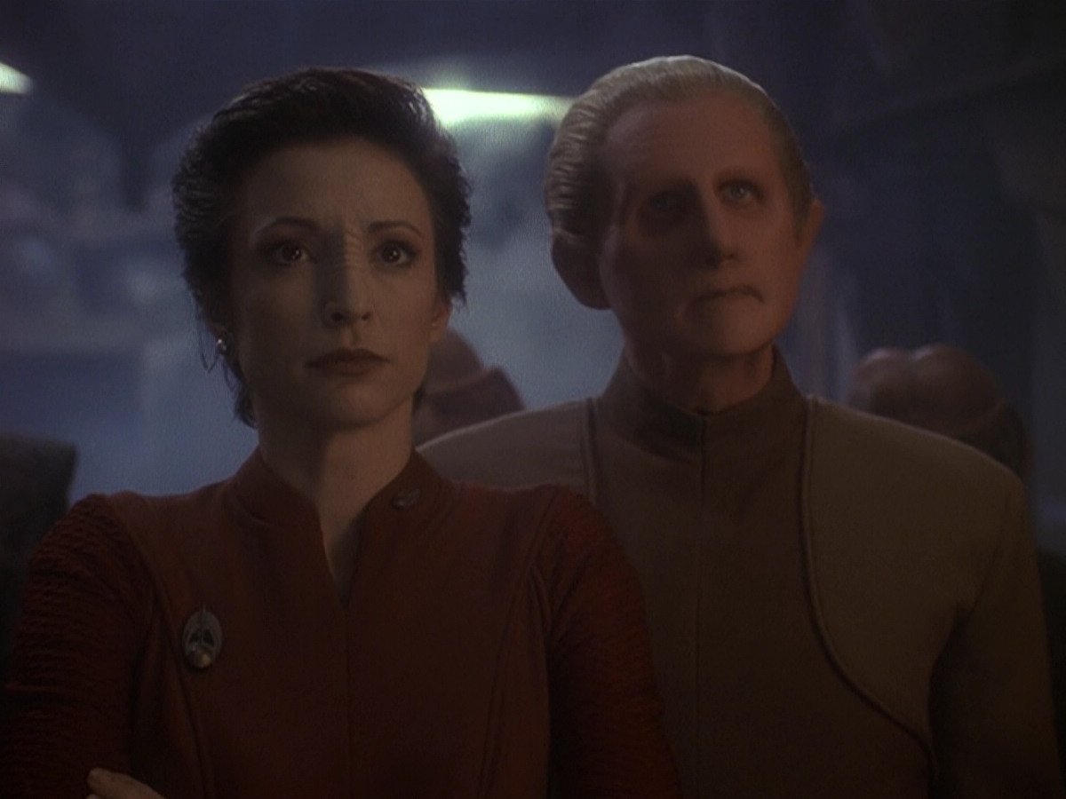 extant_StarTrek_DS9_5x26-CallToArms_03173.jpg