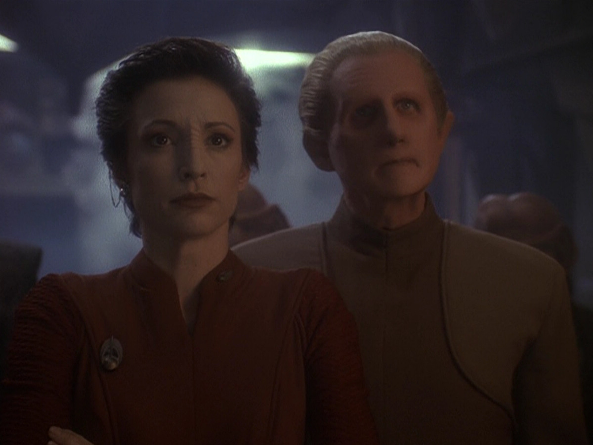 extant_StarTrek_DS9_5x26-CallToArms_03174.jpg