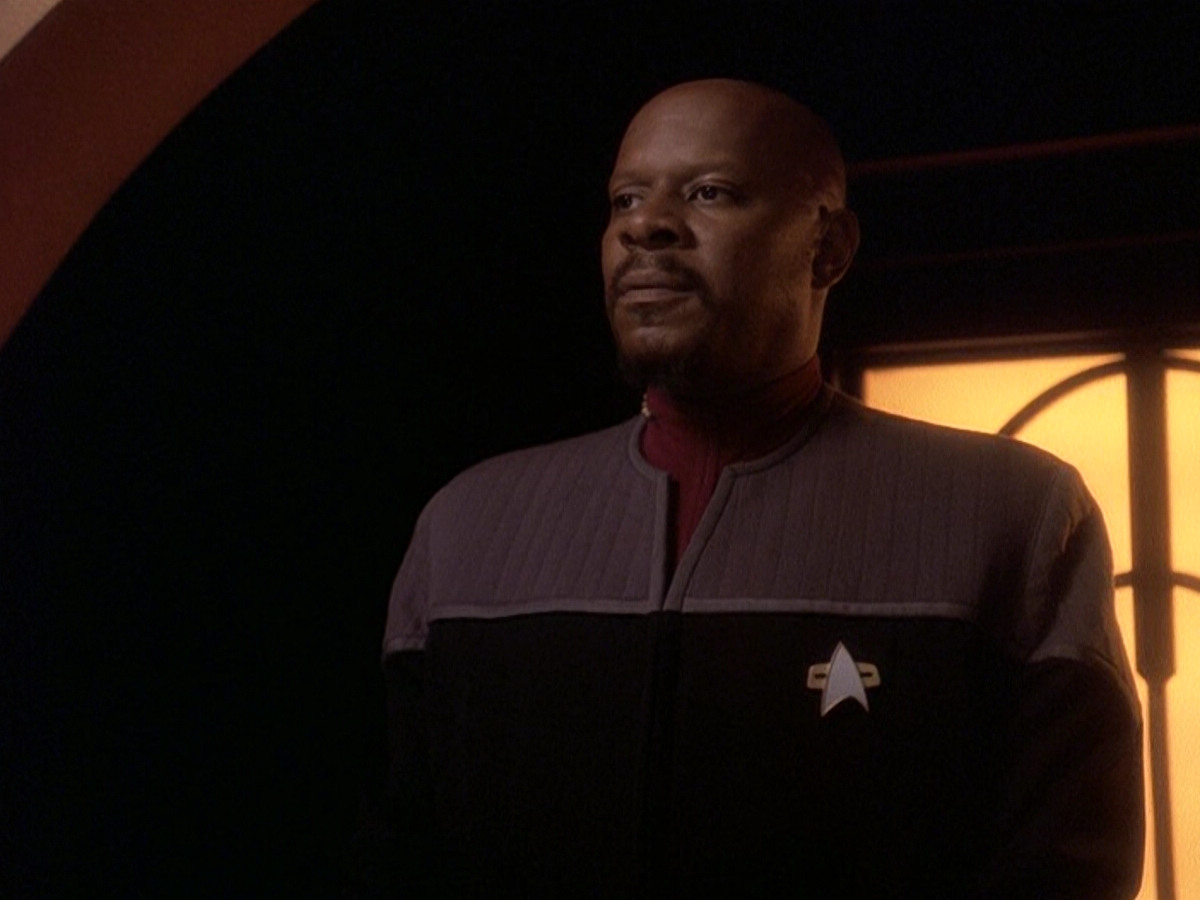 extant_StarTrek_DS9_5x26-CallToArms_03186.jpg