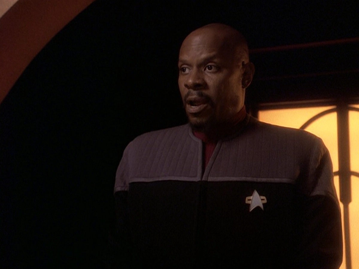 extant_StarTrek_DS9_5x26-CallToArms_03189.jpg