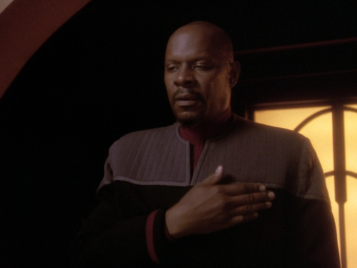 extant_StarTrek_DS9_5x26-CallToArms_03211.jpg