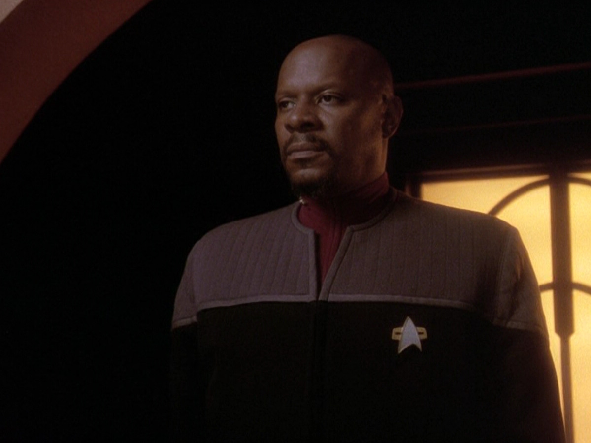extant_StarTrek_DS9_5x26-CallToArms_03216.jpg