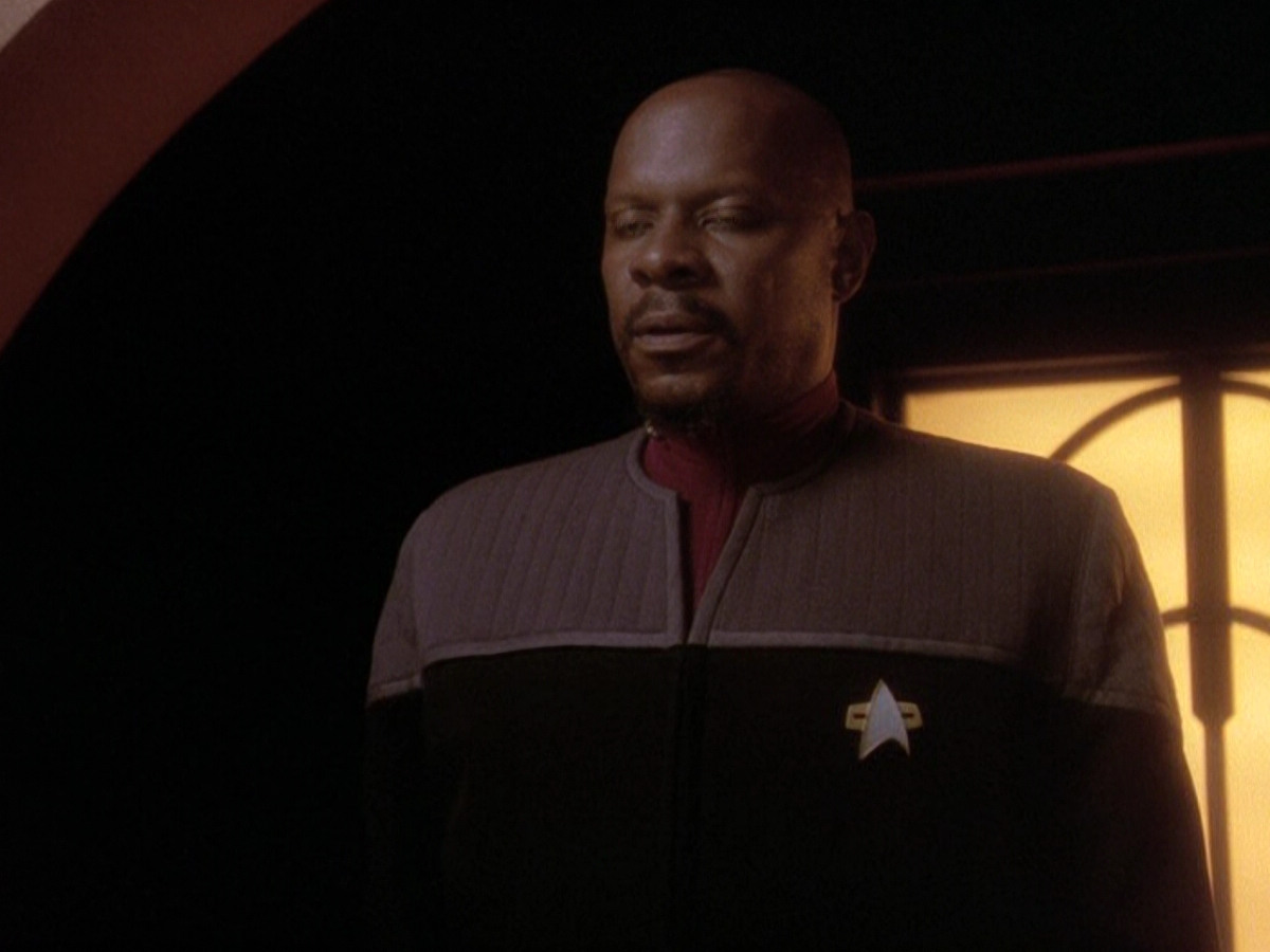 extant_StarTrek_DS9_5x26-CallToArms_03221.jpg
