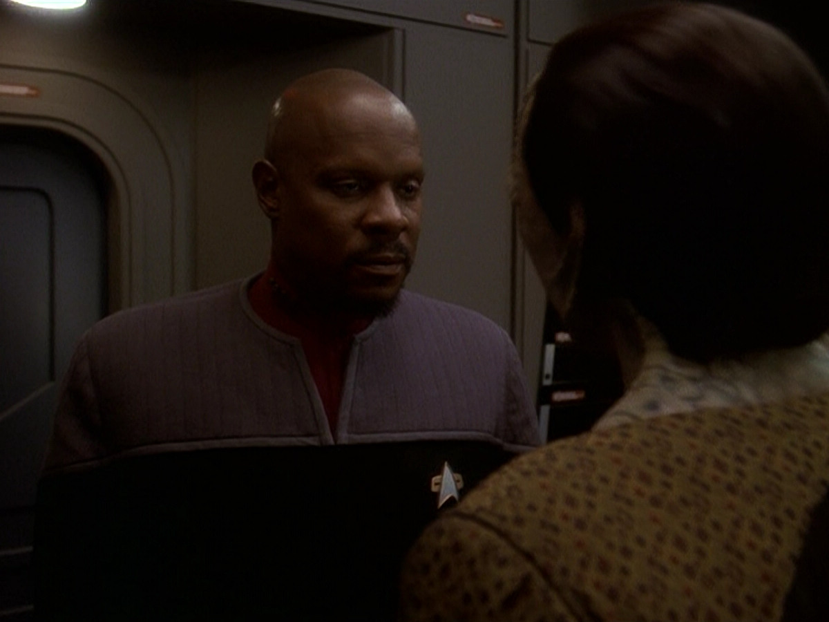 extant_StarTrek_DS9_5x26-CallToArms_03254.jpg
